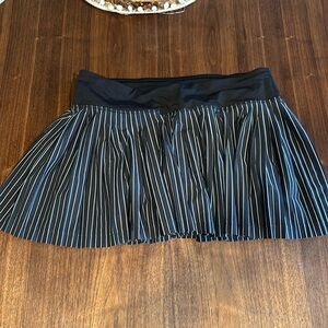 Lululemon skirt, size 8